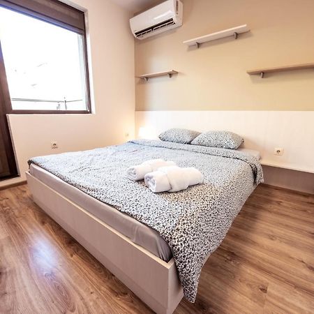Bright 1Bdr Apartment With A Balcony Sofia Exteriör bild